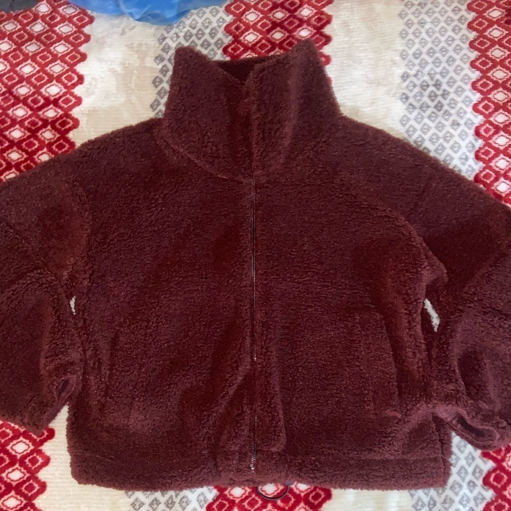 Lululemon Cinchable fleece zip up size 8 red merlot - Picture 4 of 15